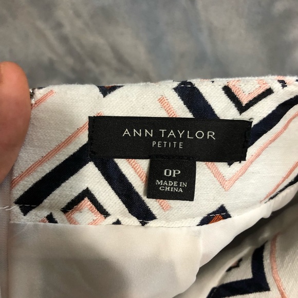 Ann Taylor Petite Pencil midi skirt with print - Picture 2 of 4